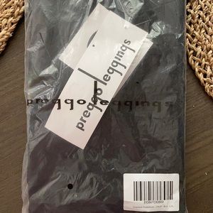 Preggo SnapBack leggings